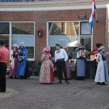 Uit Alle Windstreken-3